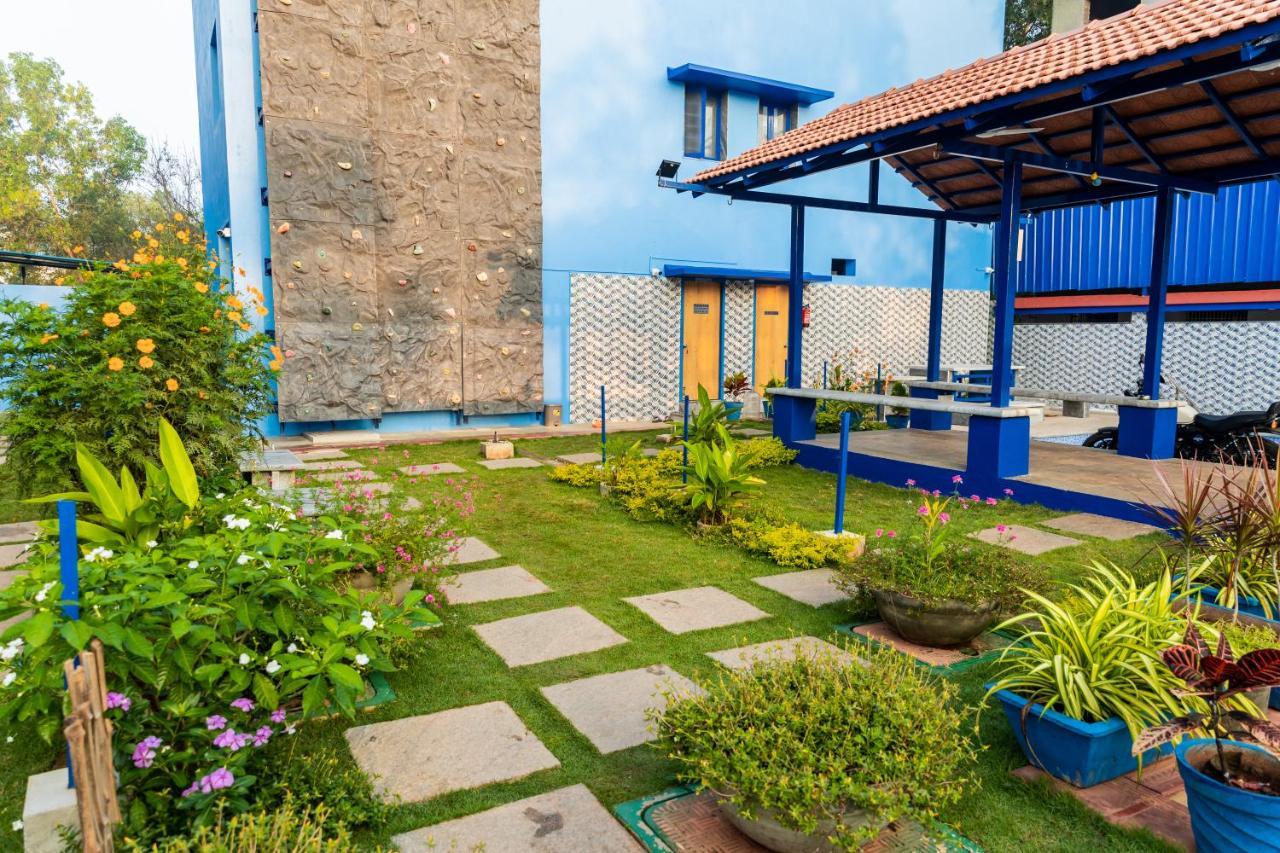 Panism Lifestyle Hotel Auroville Exterior foto
